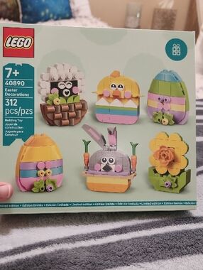 LEGO Pastel Easter Minis Building Set - Yellow, Pink, Green, Blue
